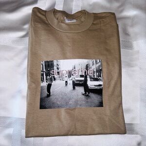 NWT Supreme brown City Tee in large